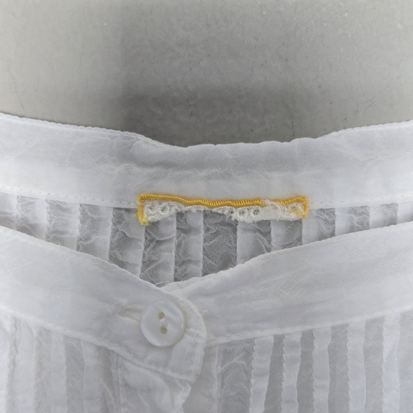 Johnny Was Boho White Eyelet Embroidered Lace Ruffle Button Down Tunic Blouse - Picture 4 of 9